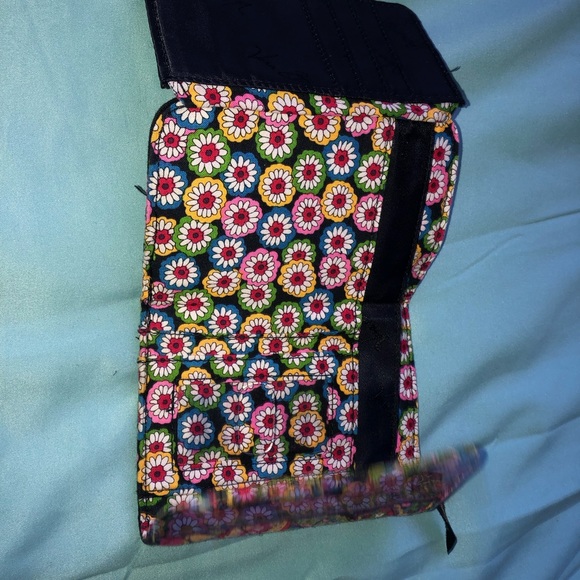 Vera Bradley Wallet - Picture 3 of 6